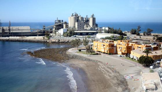 Sementfabrikk i El Pajár, Gran Canaria.