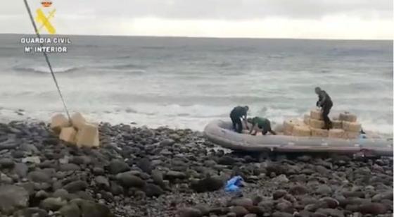 Båt med hasj på Las Vargas-stranden