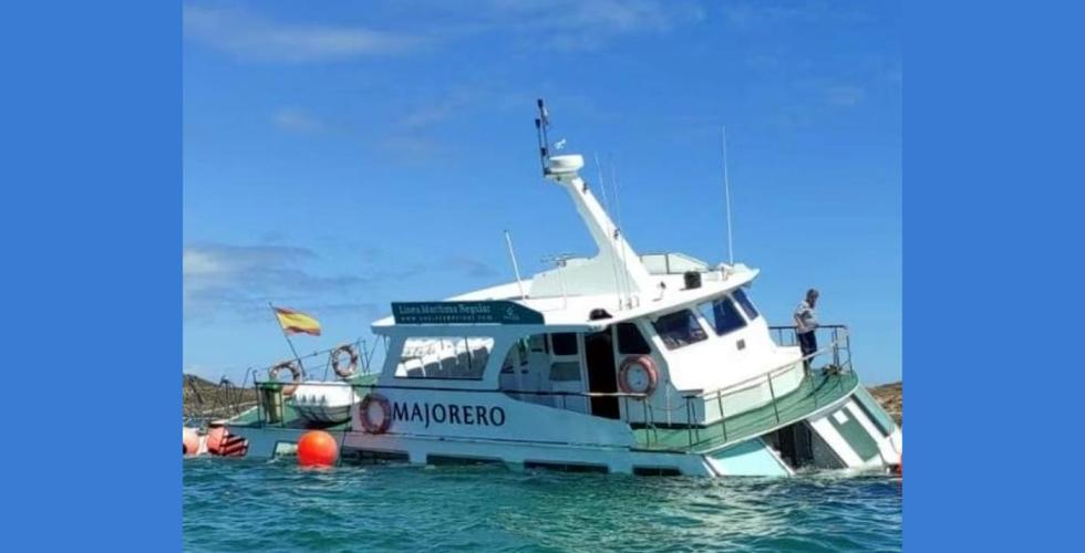 Synkende turistbåt Fuerteventura