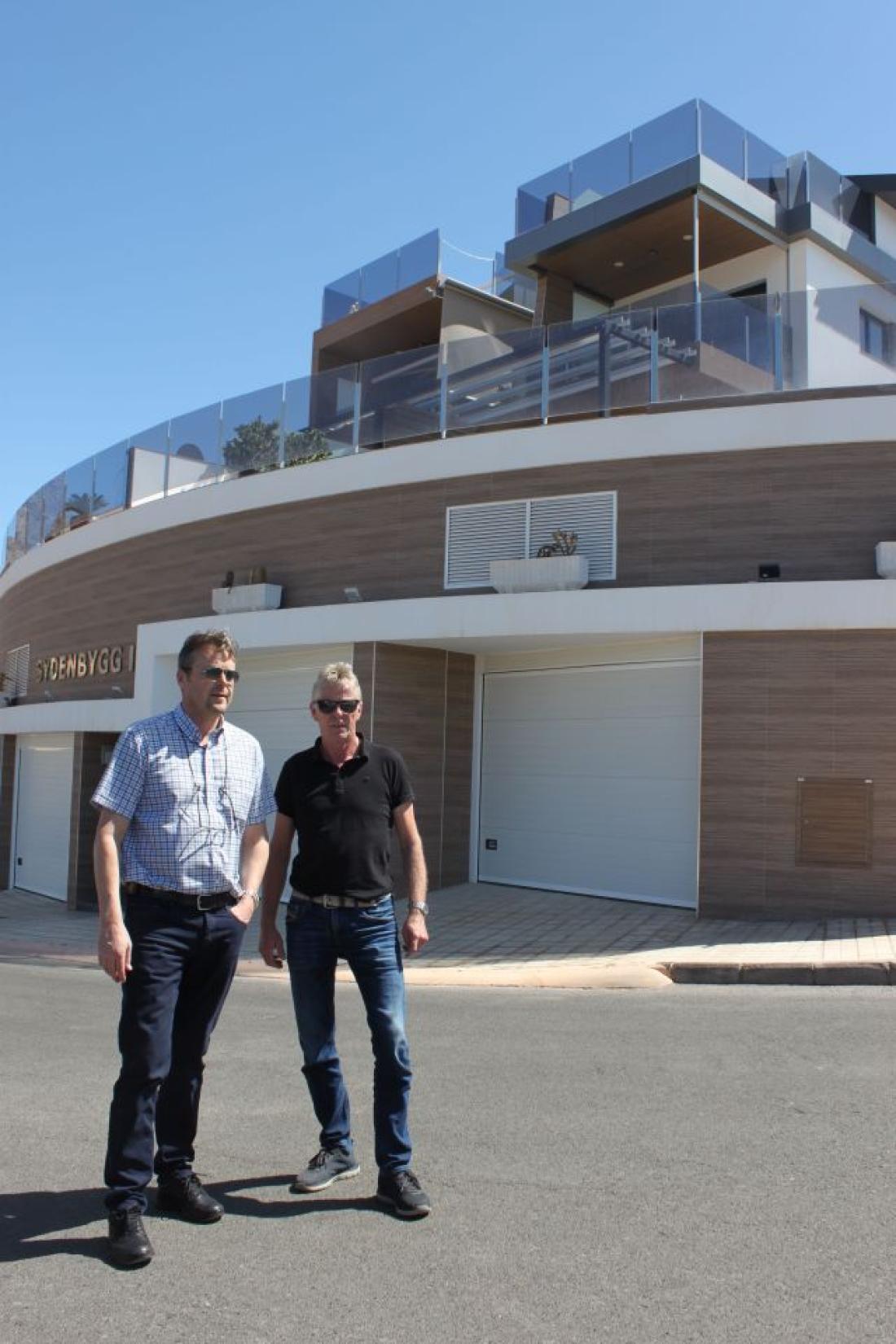 Erling Ruud och Olav Aksel Olsen vid Syden Byggs första projekt.