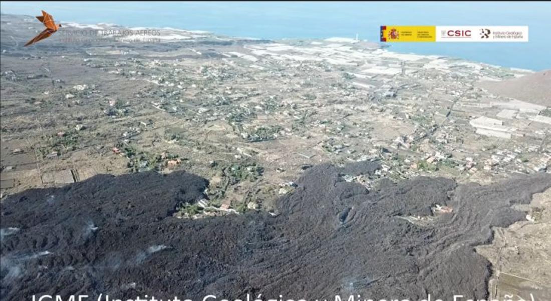 Vulkanutbrudd på La Palma september 2021. Bygninger, landbruk og veier ødelegges. Vulkanutbrudd på La Palma september 2021. Bygninger, landbruk og veier ødelegges.