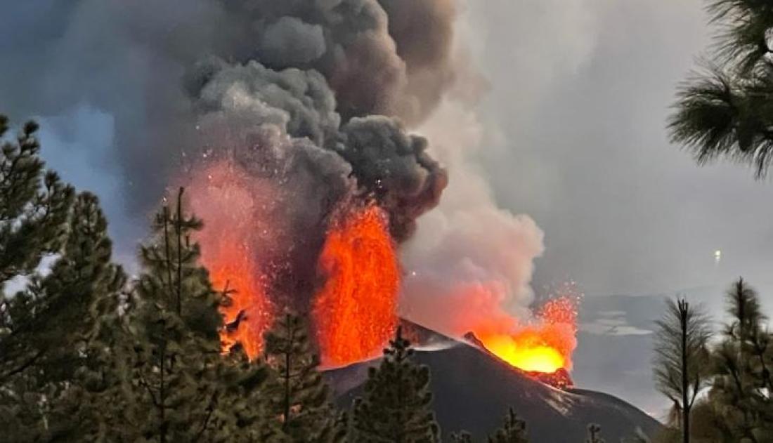 Vulkanutbrudd på La Palma 2021. Dag 34. Vulkanutbrudd på La Palma 2021. Dag 34.