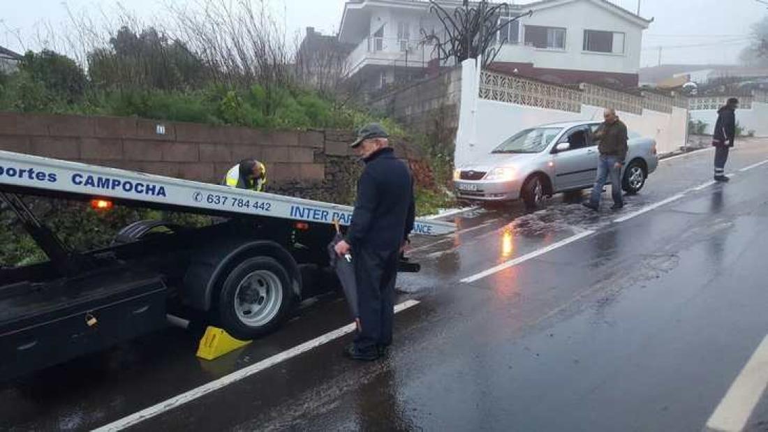 Islagt vei gir trøbbel på Tenerife Islagt vei gir trøbbel på Tenerife