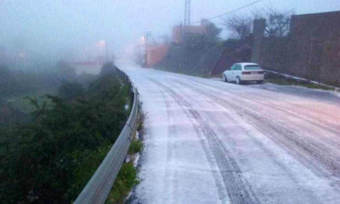Snødekt vei på Gran Canaria Snødekt vei på Gran Canaria