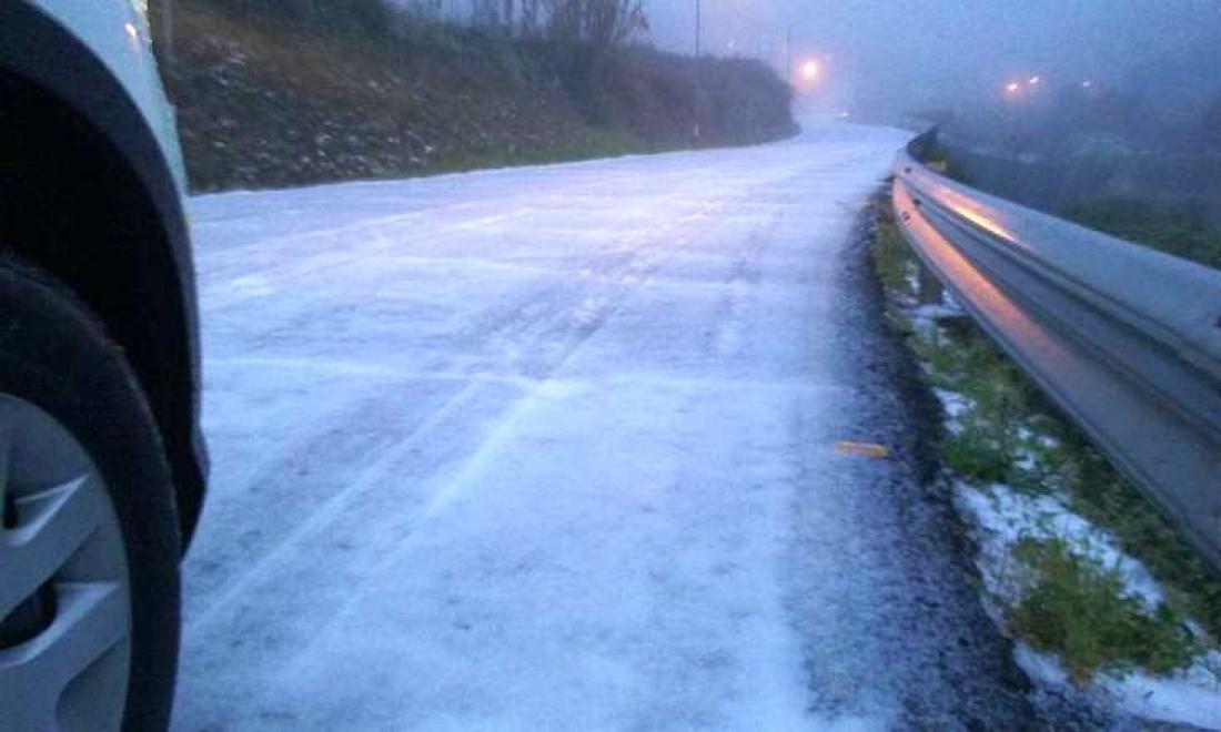 Snødekt vei på Gran Canaria Snødekt vei på Gran Canaria