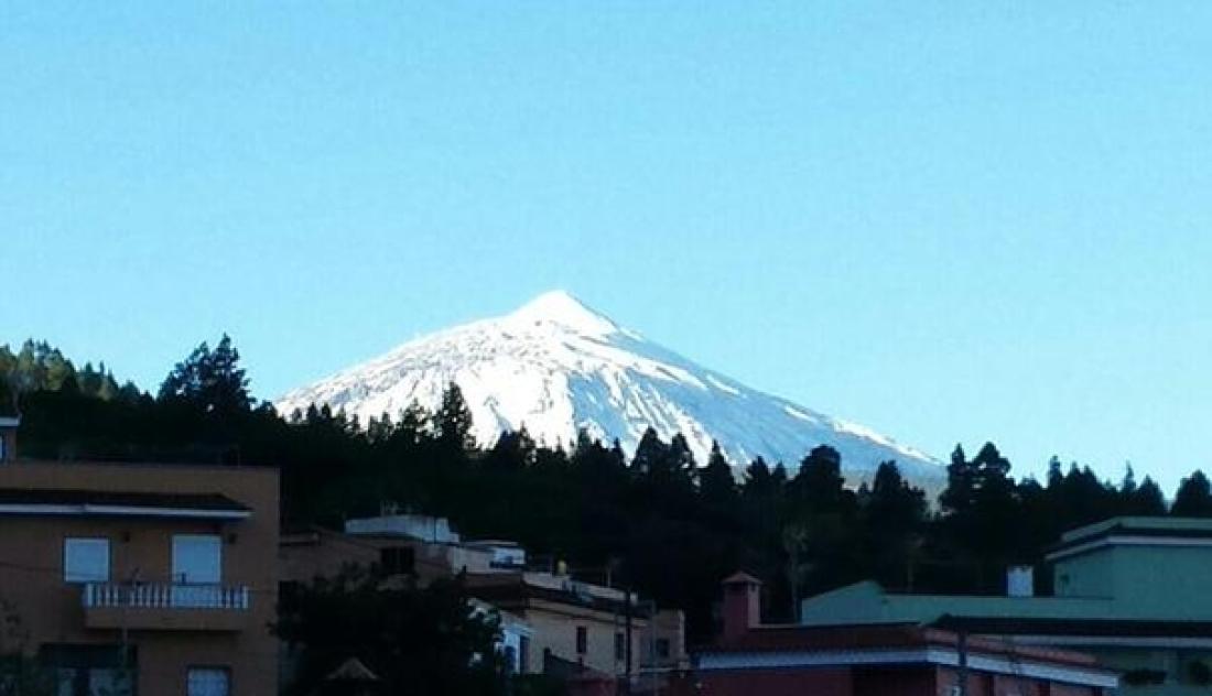 Teide på Tenerife dekket med snø Teide på Tenerife dekket med snø