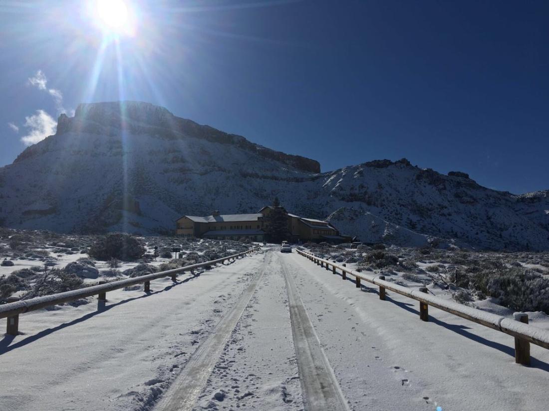Snø på Teide, Tenerife Snø på Teide, Tenerife