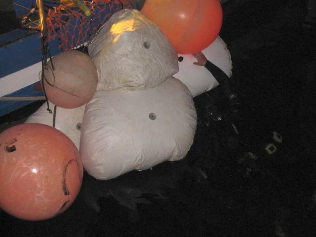 Blåser ble festet på båten
