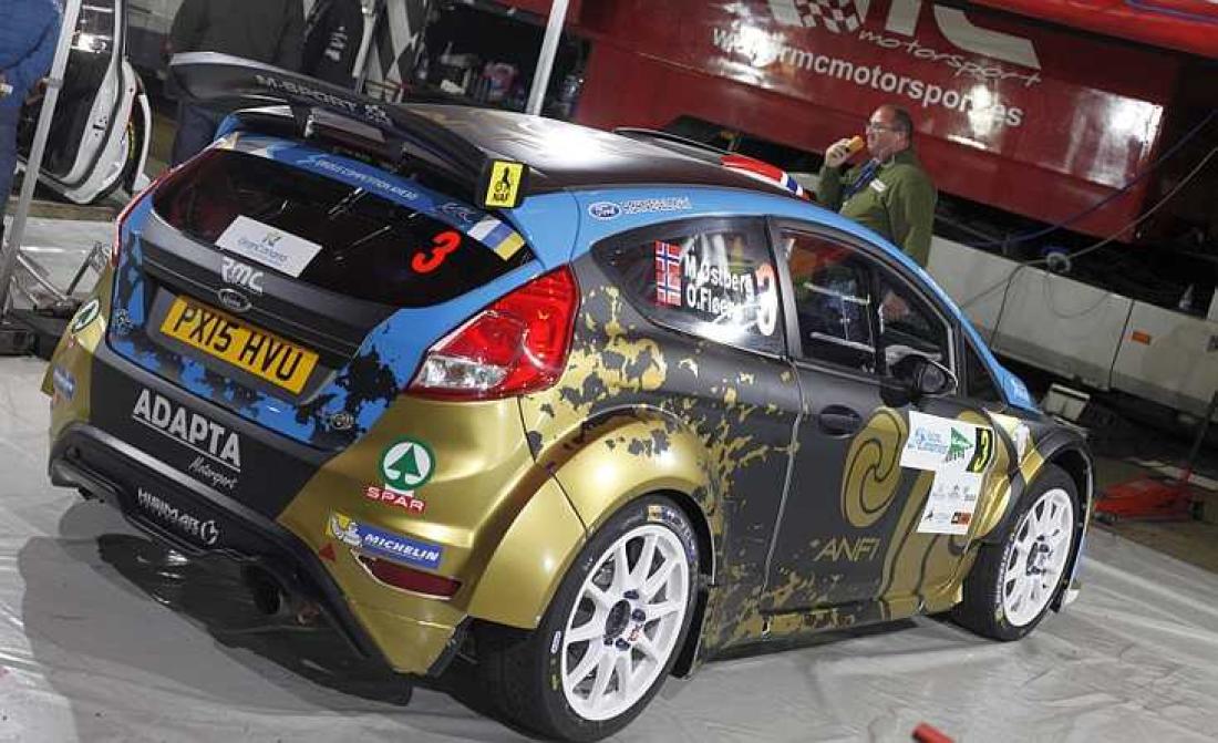 Rallybilen Mads Østberg kjører